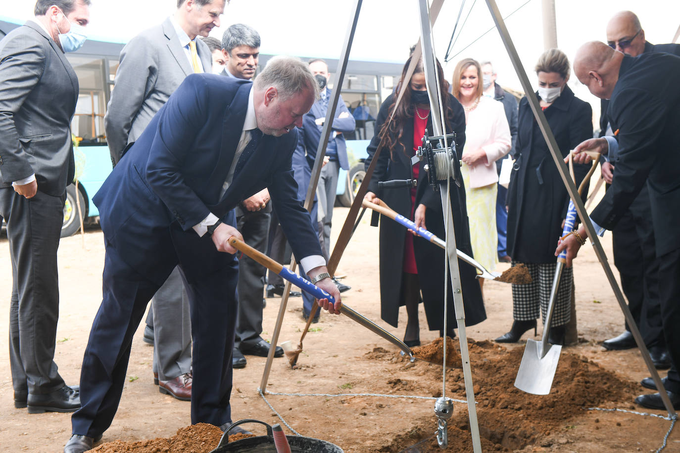 Fotos: Colocación de la primera piedra de la fábrica de Switch Mobility en Valladolid