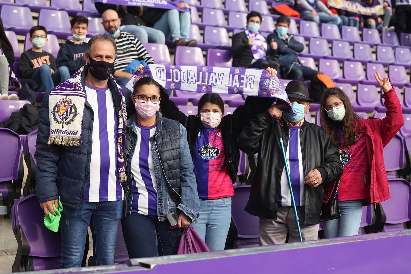 Fotos: Búscate en la grada del Zorrilla (I)