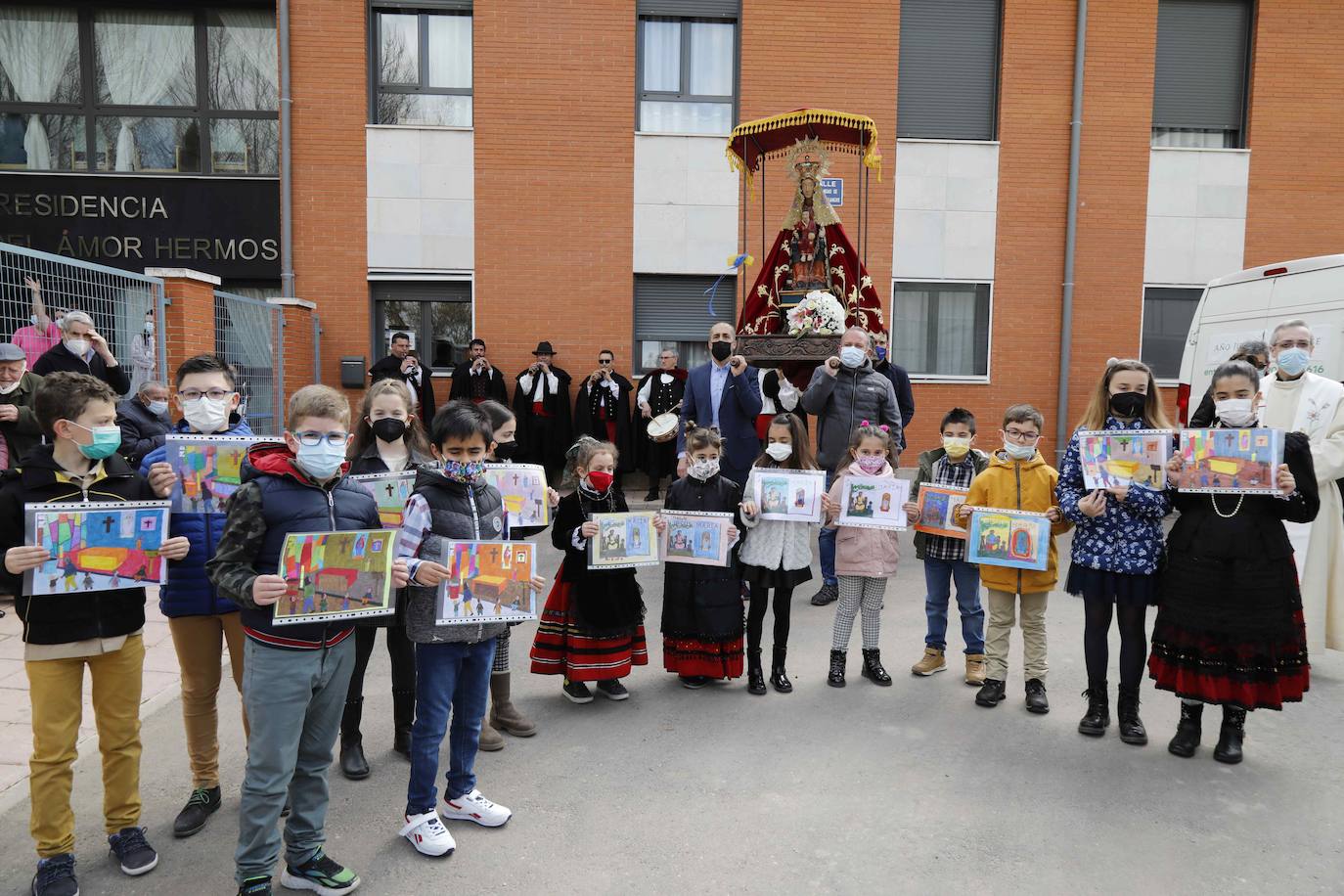 Fotos: Recibimiento y procesión de la Virgen del Henar en Campaspero