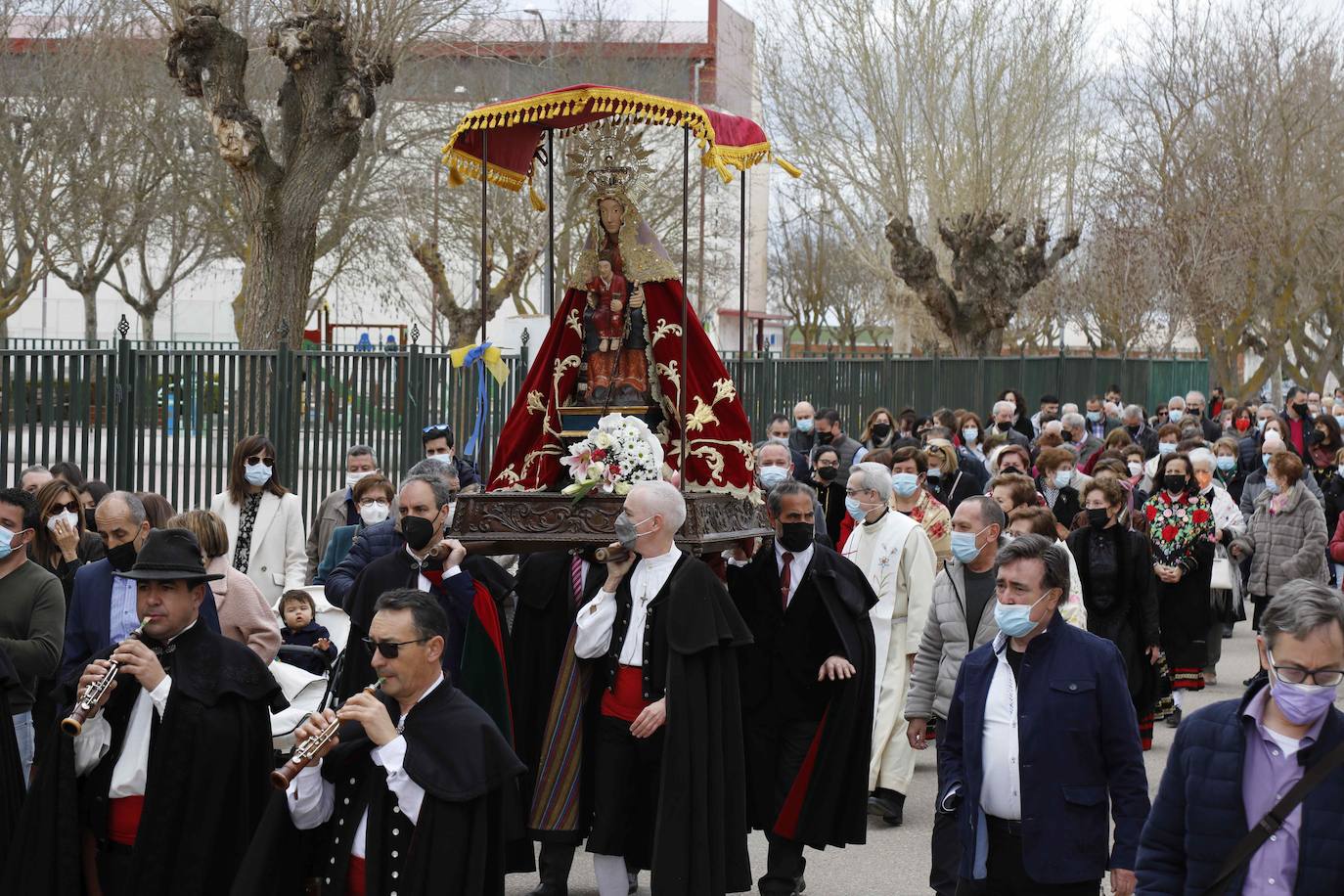 Fotos: Recibimiento y procesión de la Virgen del Henar en Campaspero