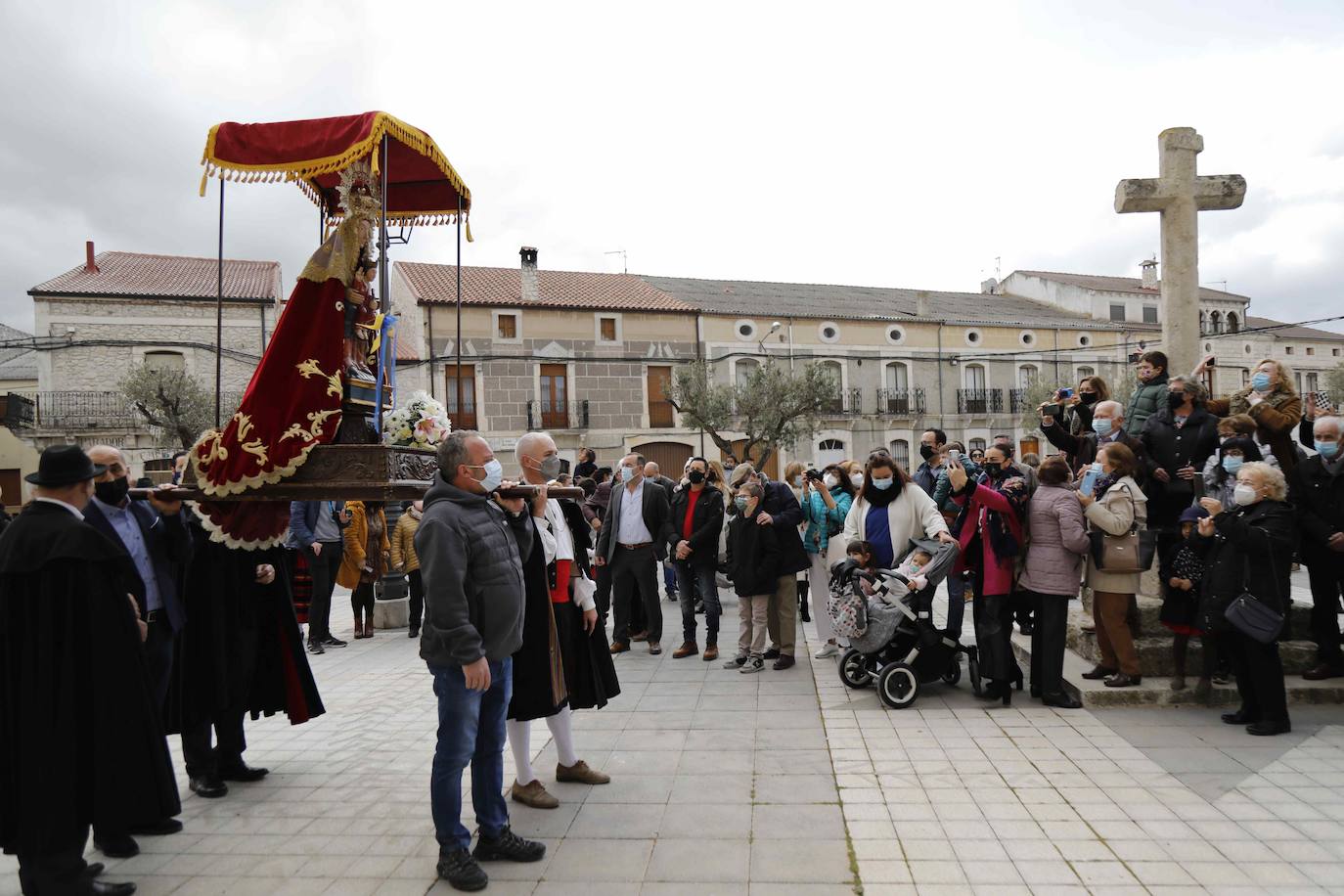 Fotos: Recibimiento y procesión de la Virgen del Henar en Campaspero