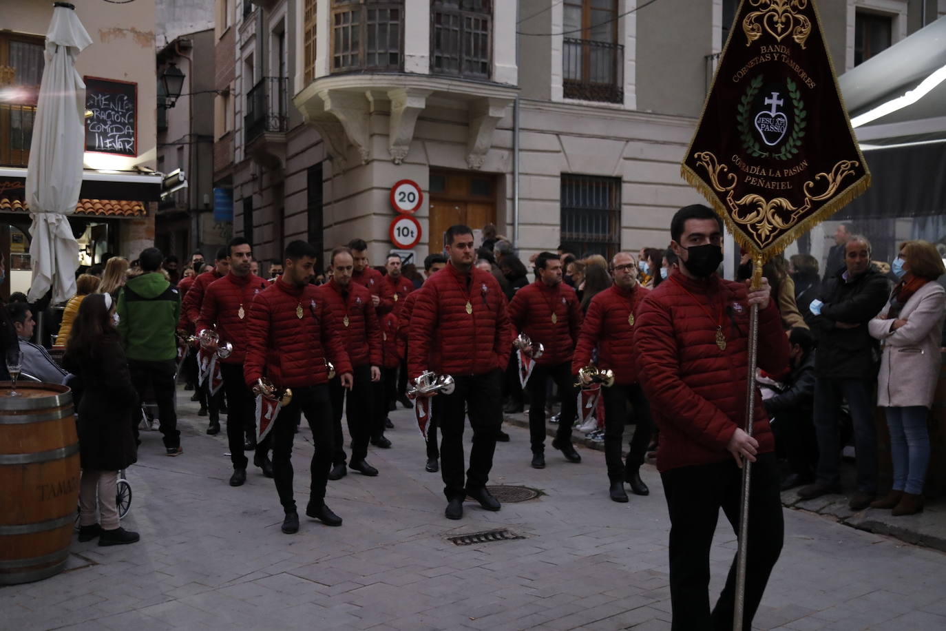 Fotos: Desfile de bandas de Semana Santa de Peñafiel