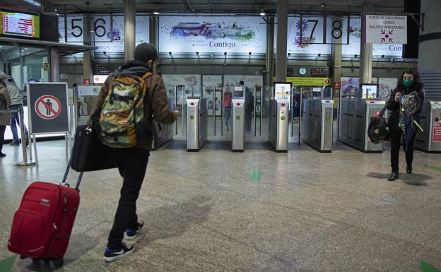 La estación de Chamartín, prácticamente vacía.