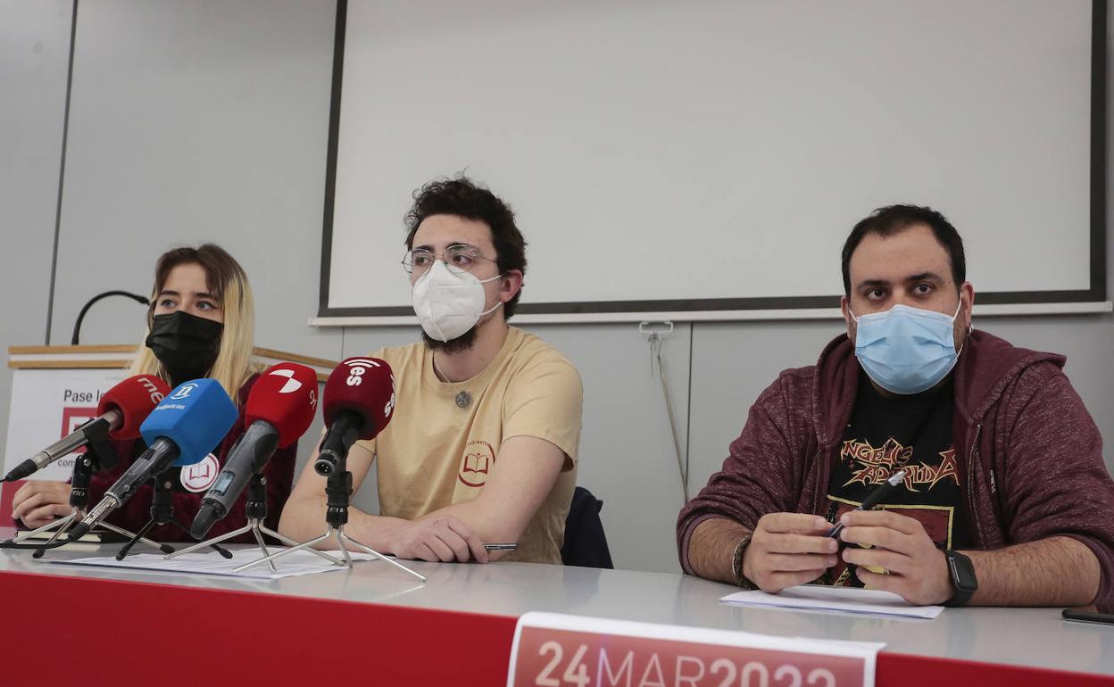 Representantes del Fente de Estudiantes de León, anuncian las protestas.. 