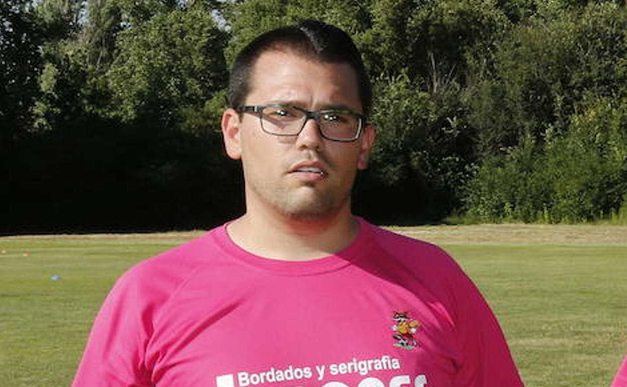 Adrián Fraile, entrenador del Mojados. 