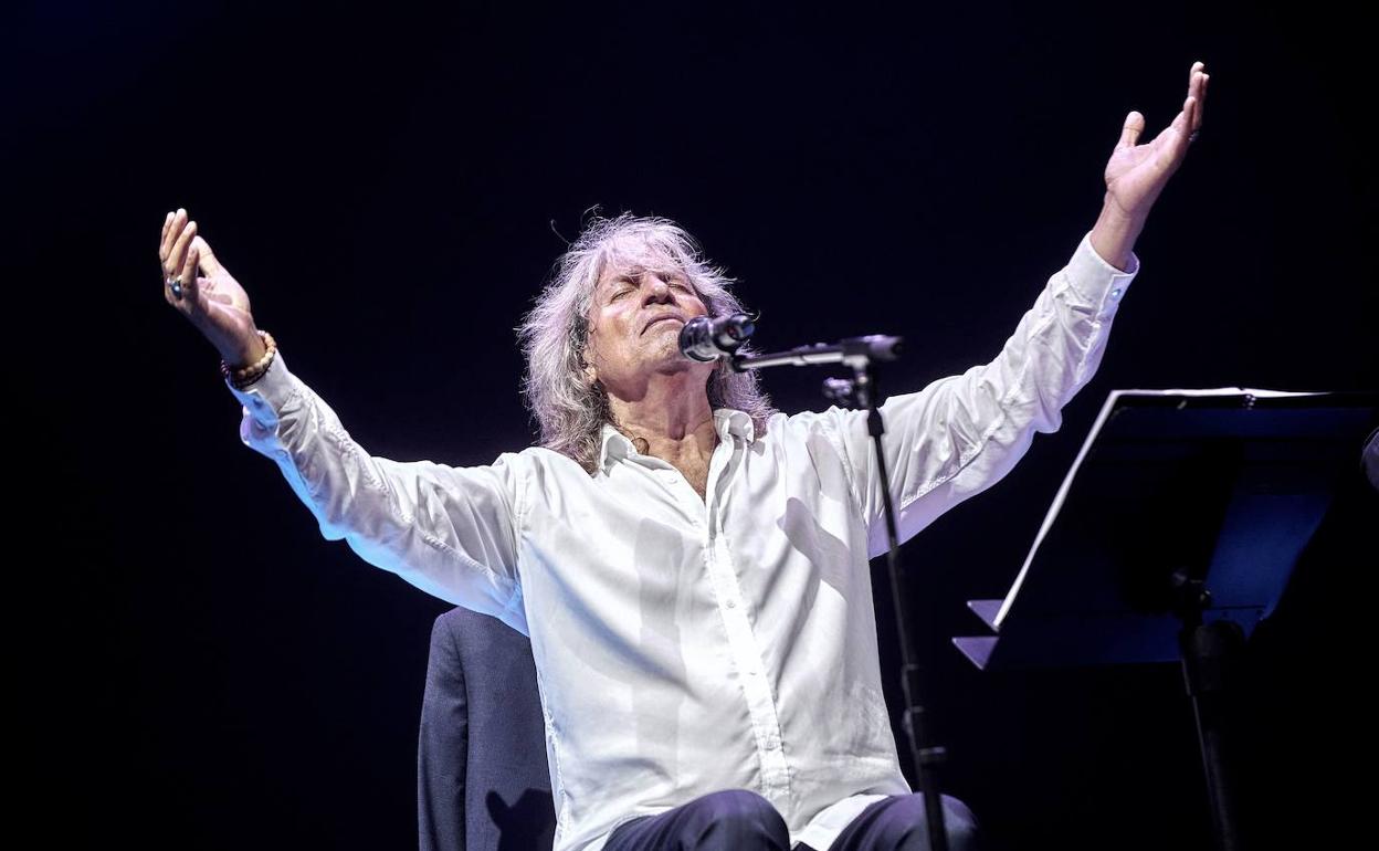 El cantante José Mercé, durante un concierto. 