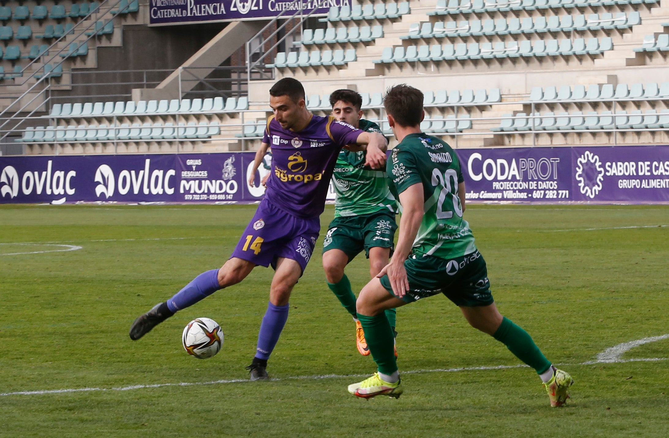 Palencia Cristo Atlético 1 - 1 CD Arenteiro