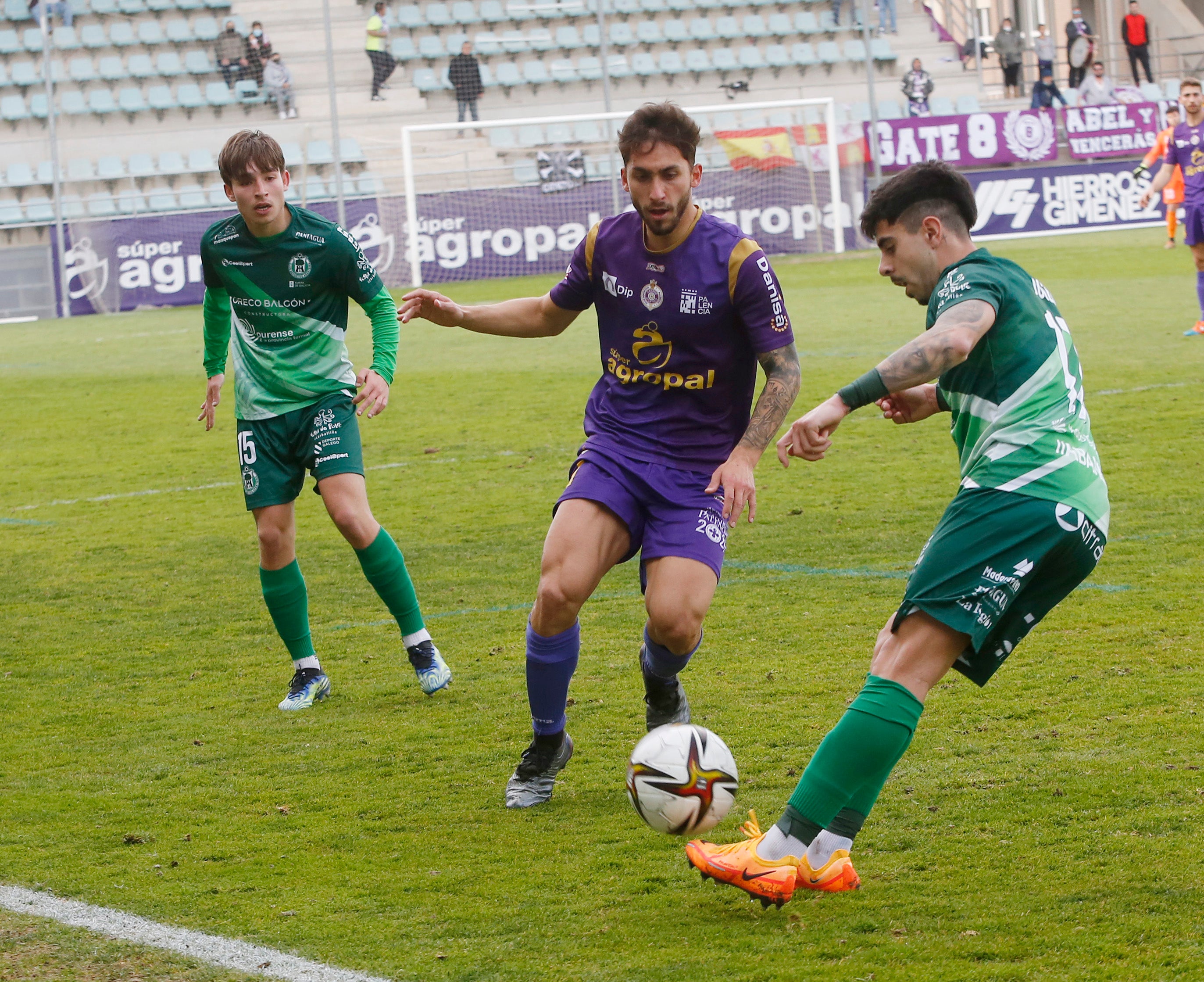 Palencia Cristo Atlético 1 - 1 CD Arenteiro