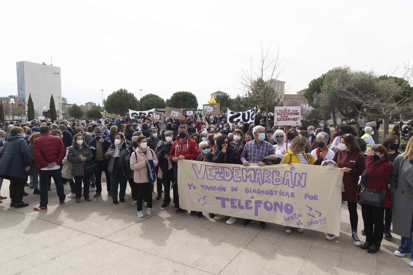 Fotos: Manifestación en Valladolid a favor de la sanidad rural