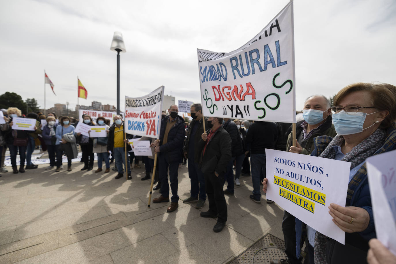 Fotos: Manifestación en Valladolid a favor de la sanidad rural