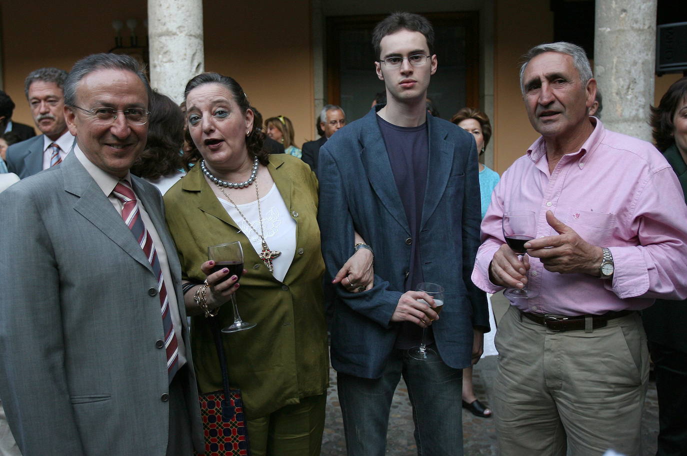 Con Emilio Álvarez, Álvaro Rodicio y Faustino González en la entrega de la Medalla de Oro de la Provincia de Valladolid a El Norte de Castilla.