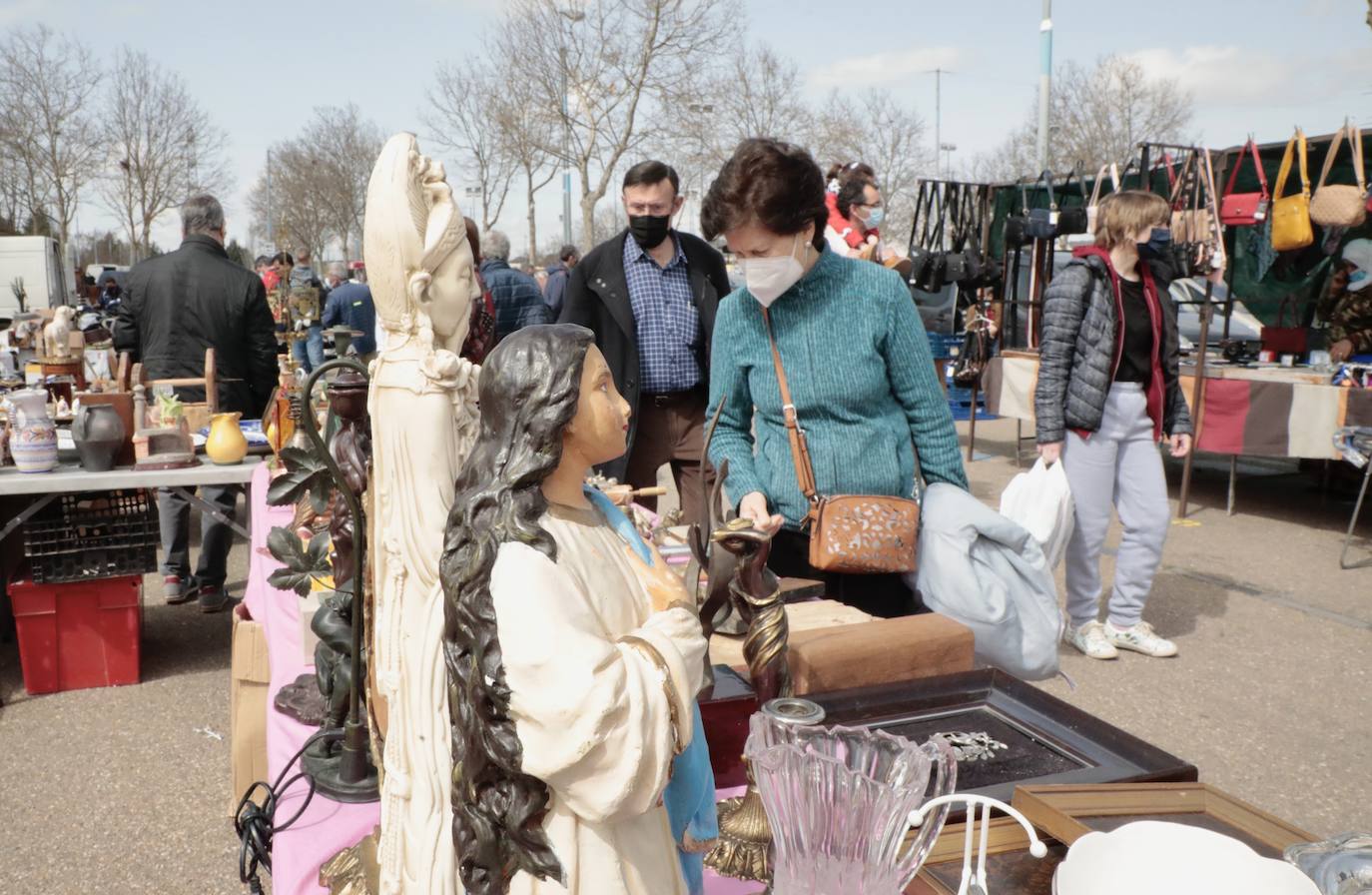 Fotos: Vuelve el rastro de los domingos a Valladolid