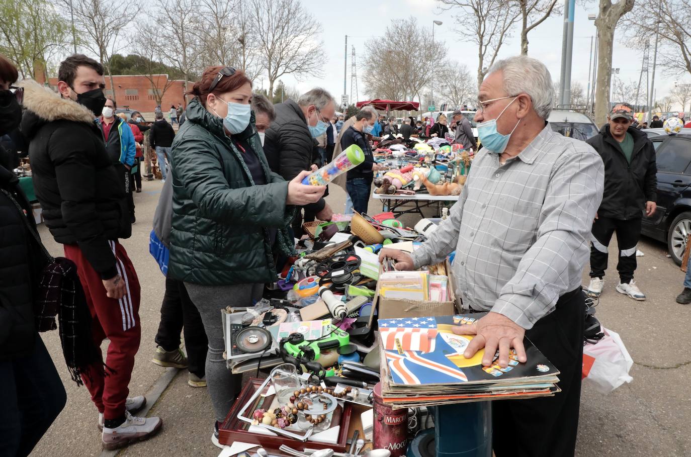 Fotos: Vuelve el rastro de los domingos a Valladolid