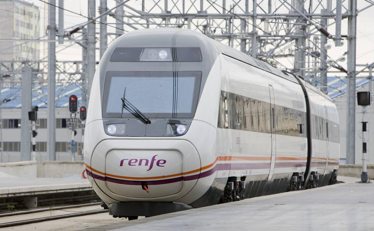 Tren regioanl Avant para la línea ferroviaria de alta velocidad Madrid-Segovia-Valladolid. 