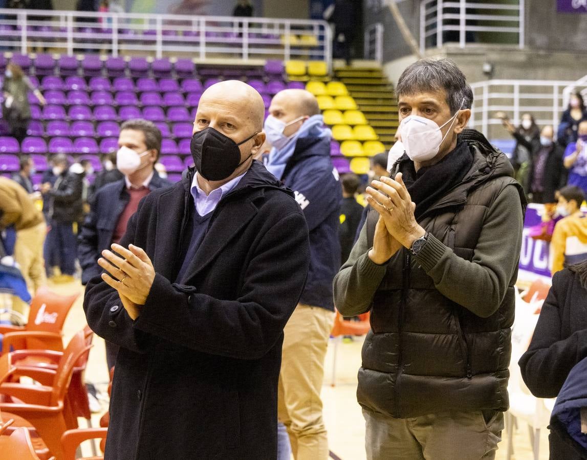 Fotos: Derrota del UEMC ante el Estudiantes (62-66)