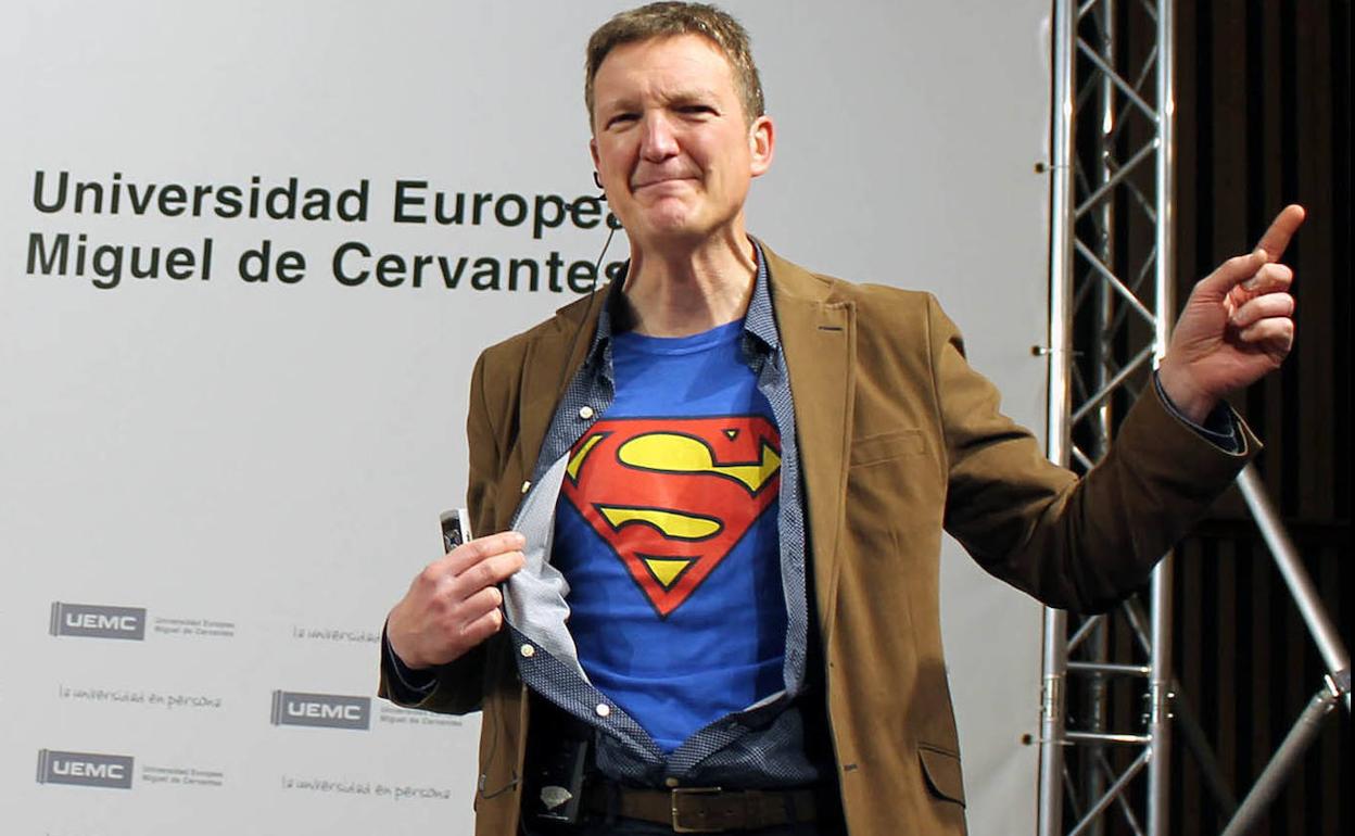 Díaz Robisco, durante su charla en la Universidad Europea Miguel de Cervantes. 