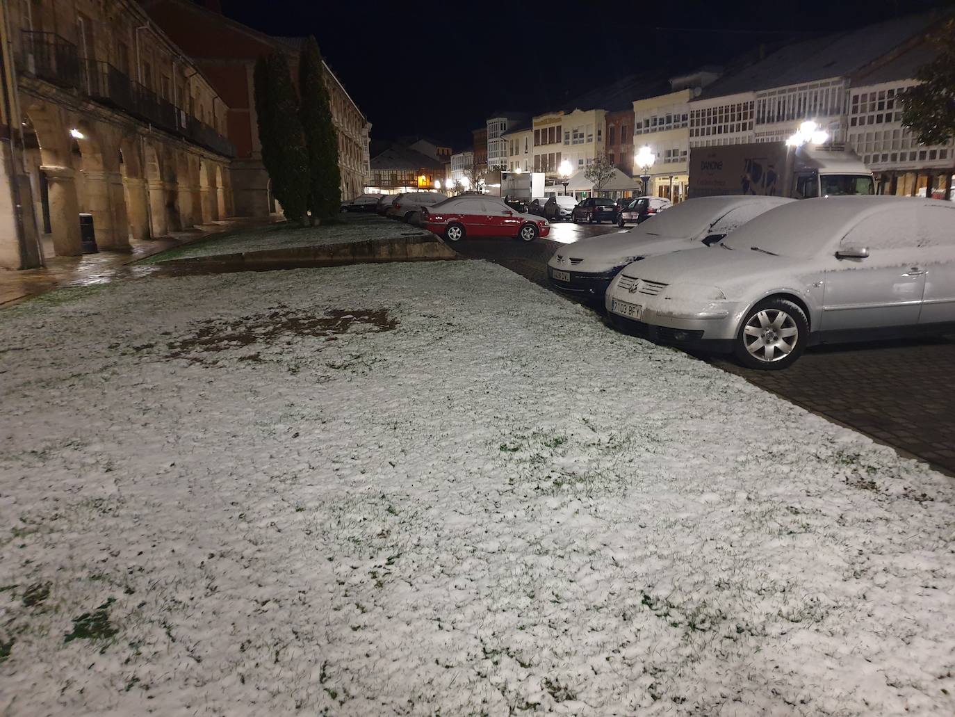 Fotos: La nieve cubre la Montaña Palentina en abril