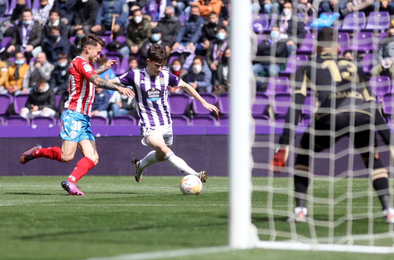 Partido entre el Real Valladolid y el Lugo, este sábado en Zorrilla. 