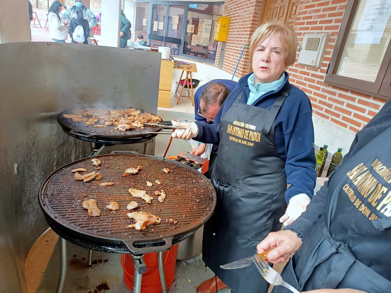 Castrillo de Don Juan celebró la Fiesta de la Matanza con más de 350 comensales