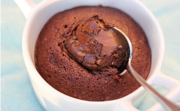 Un brownie de chocolate en cinco minutos