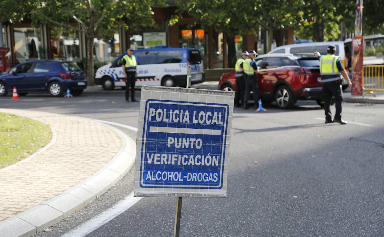 Un conductor de 48 años circula en Palencia triplicando la tasa de alcoholemia permitida