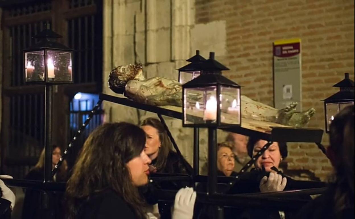 Cristo Yacente del s.XVI que no procesionará este año en Medina.