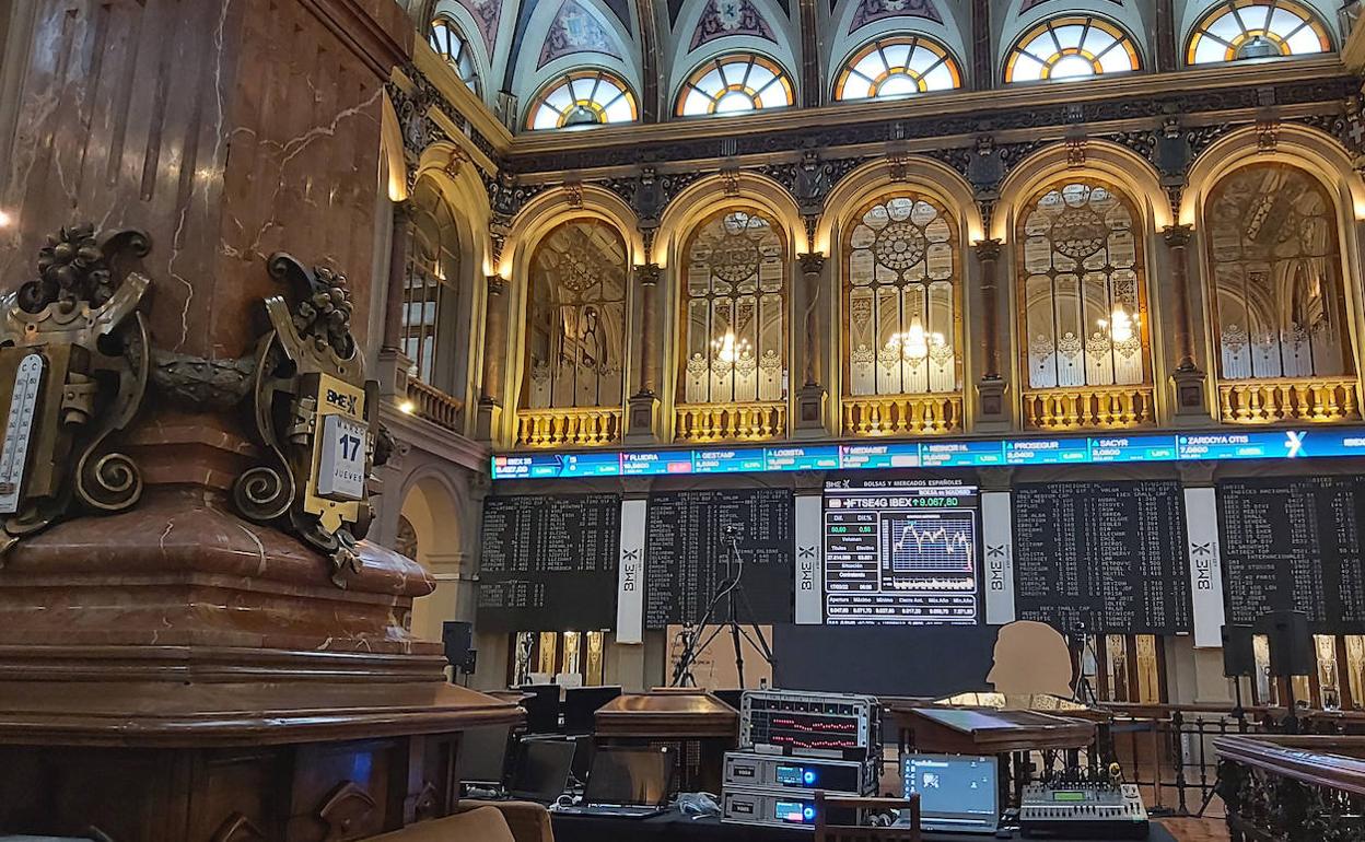 Interior de la Bolsa de Madrid. 