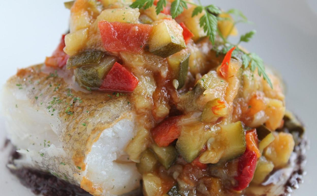 Receta de bacalao con pisto