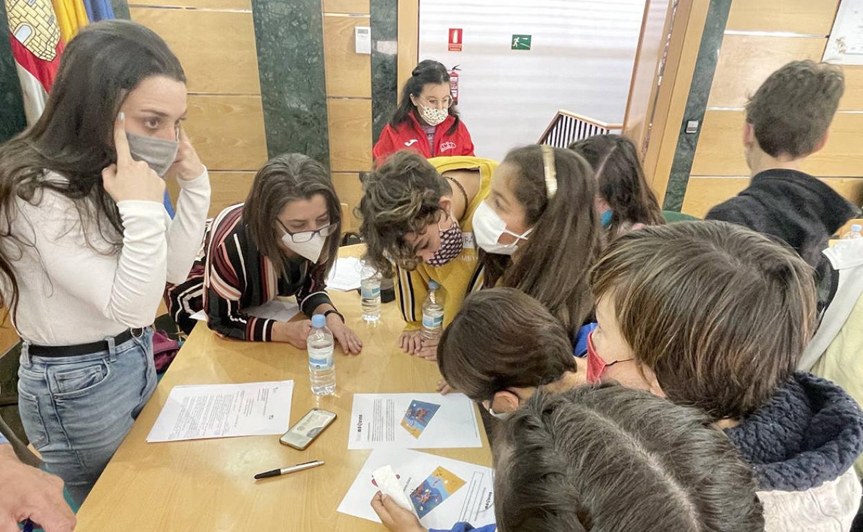 Los niños del Consejo de la Infancia conocieron el proyecto.