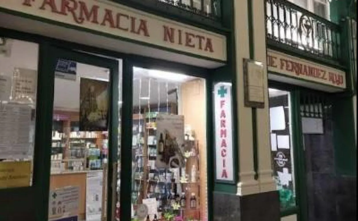 Hallan muerto al auxiliar de una farmacia en la Calle Mayor de Palencia