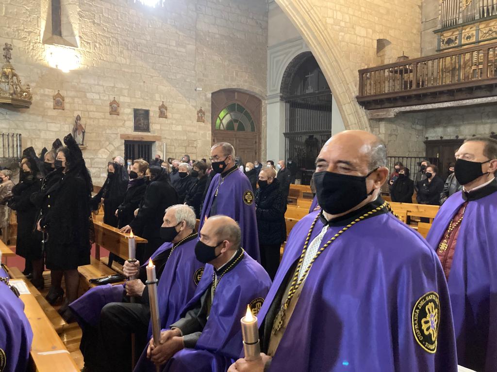 Fotos: Procesión de Lunes Santo en Torrelobatón en el interior de la iglesia (2/3)