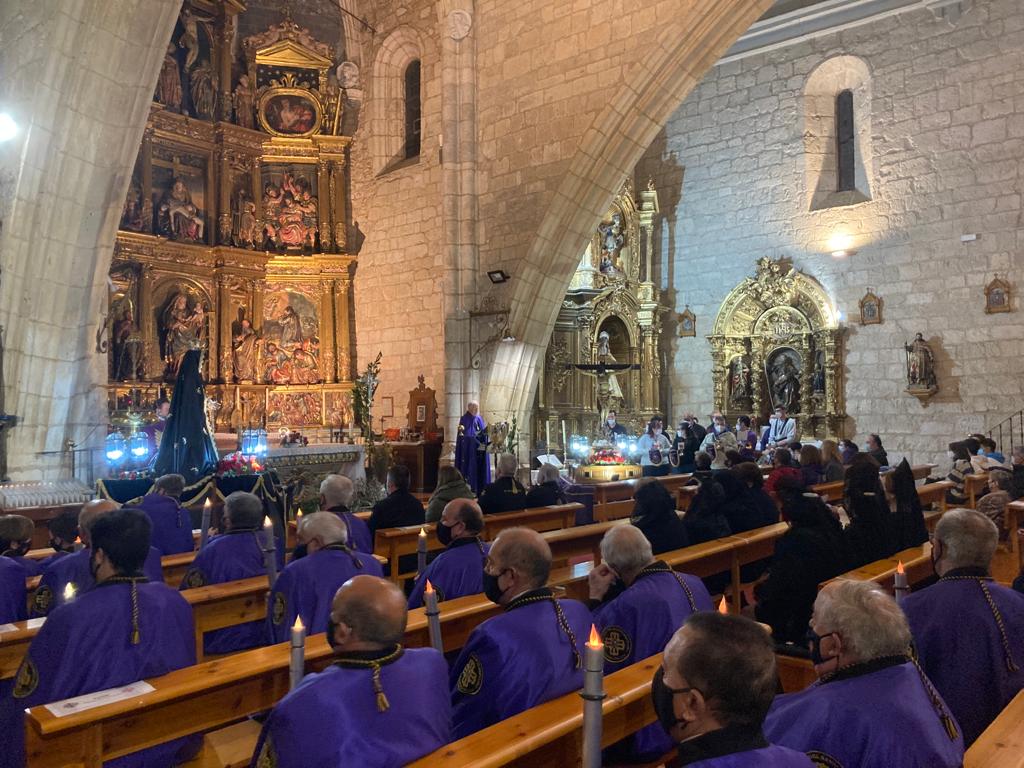 Fotos: Procesión de Lunes Santo en Torrelobatón en el interior de la iglesia (3/3)