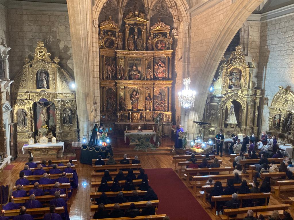 Fotos: Procesión de Lunes Santo en Torrelobatón en el interior de la iglesia (3/3)