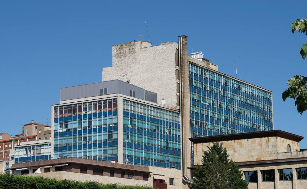 Instalación del hospital Virgen de la Vega en Salamanca.