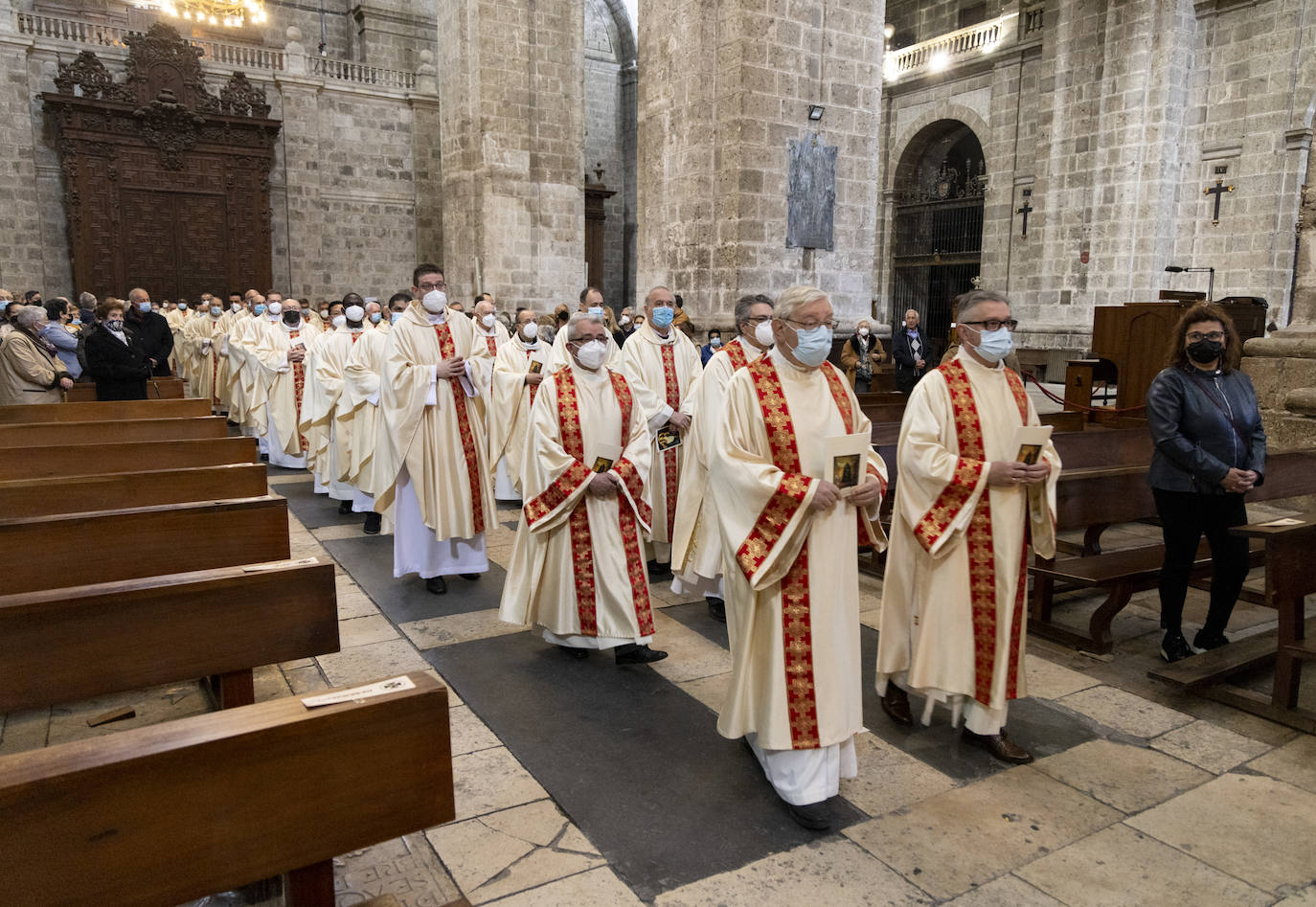 Fotos: Misa crismal en la Catedral de Valladolid