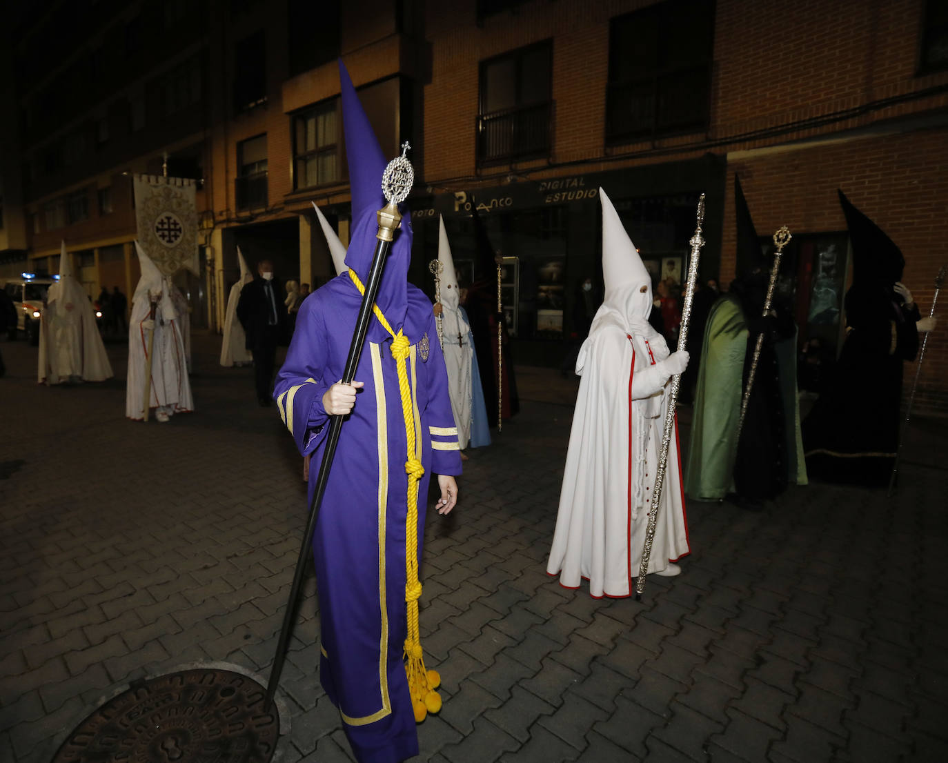Fotos: La Quinta Angustia homenajea a los mayores