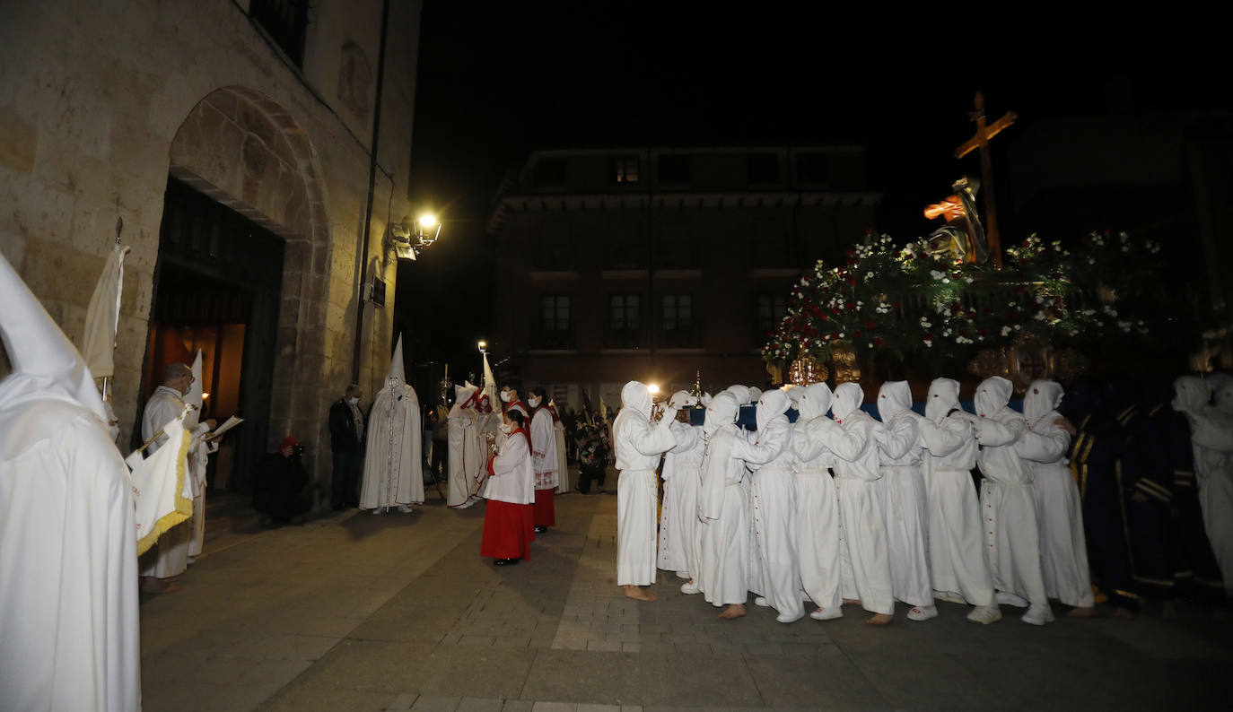 Fotos: La Quinta Angustia homenajea a los mayores