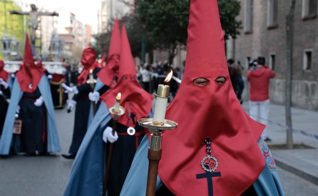 Galería. Procesión de la Exaltación de la Luz en Valladolid (2/2)