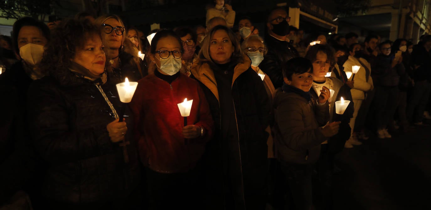 Fotos: Silencio y penitencia en la madrugada de Viernes Santo en Palencia