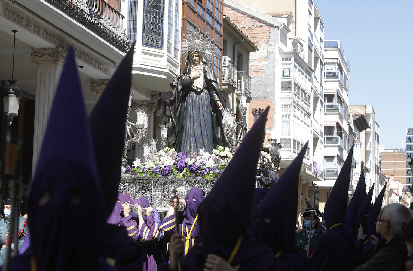 Fotos: Viernes Santo en Palencia: Procesión de los pasos