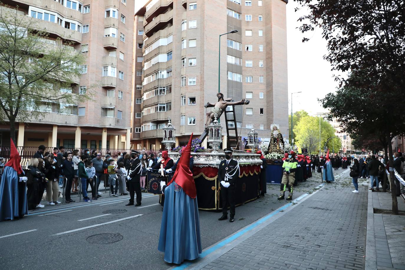 Fotos: Procesión de la Exaltación de la Luz en Valladolid (1/2)