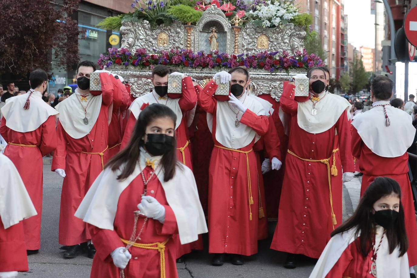 Fotos: Procesión del Cristo Despojado y Nuestra Señora de la Amargura en Valladolid