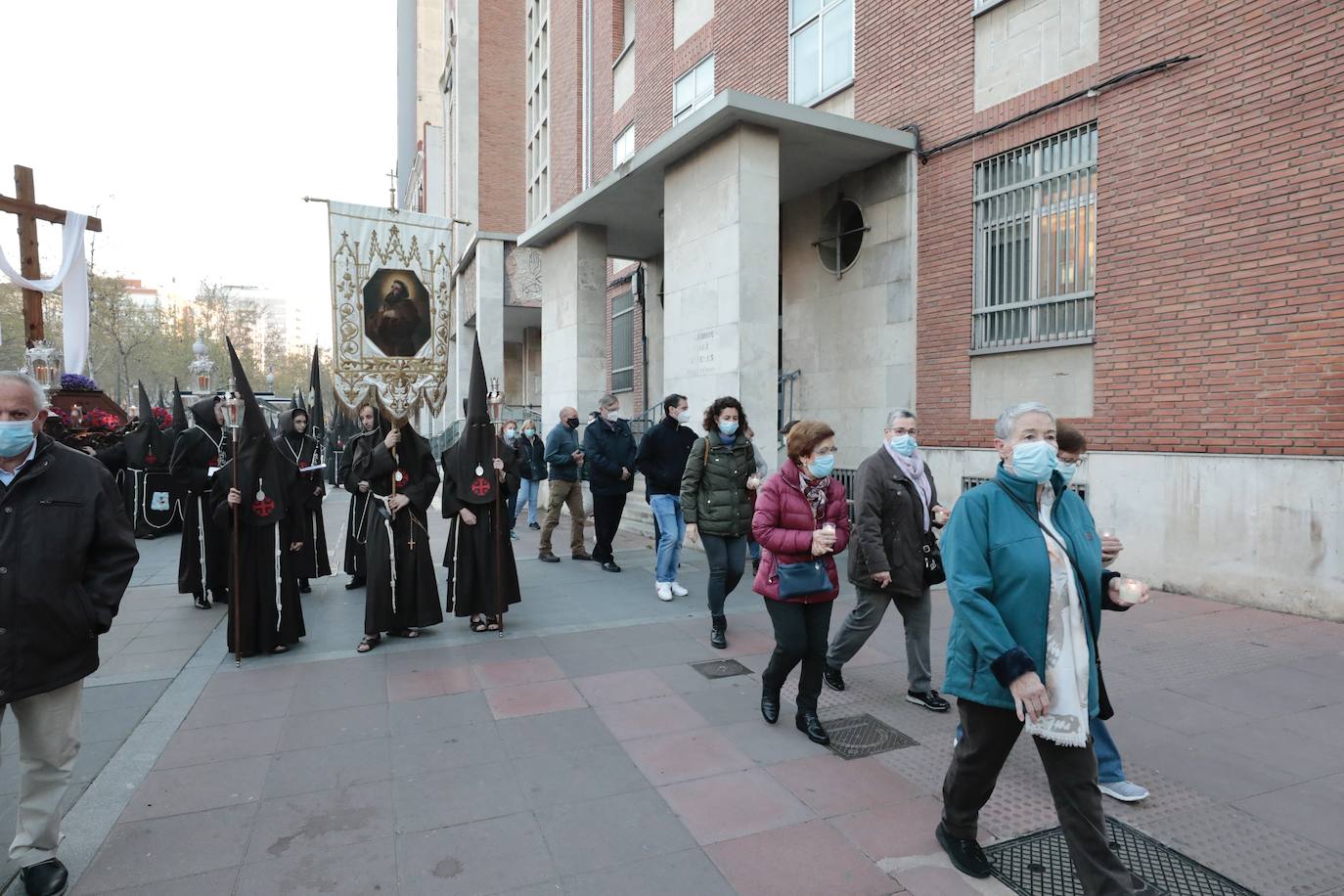 Fotos: Via Crucis del Viernes Santo en Valladolid