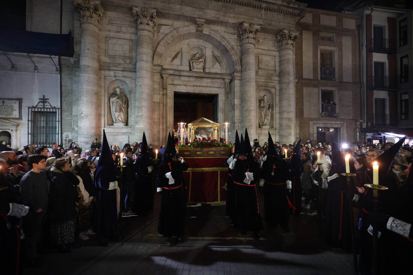 Fotos: Procesión De Regla de la Ilustre cofradía Penitencial de Nuestra Señora de las Angustias-Sacrificio y Penitencia