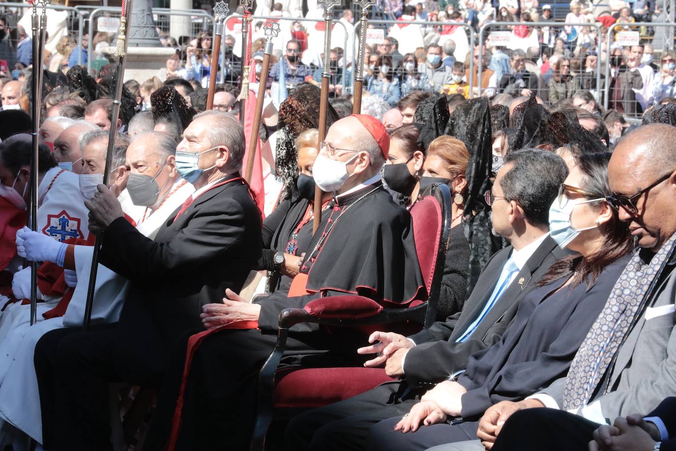 Fotos: Sermón de las Siete Palabras en Valladolid durante la jornada de Viernes Santo (1/2)