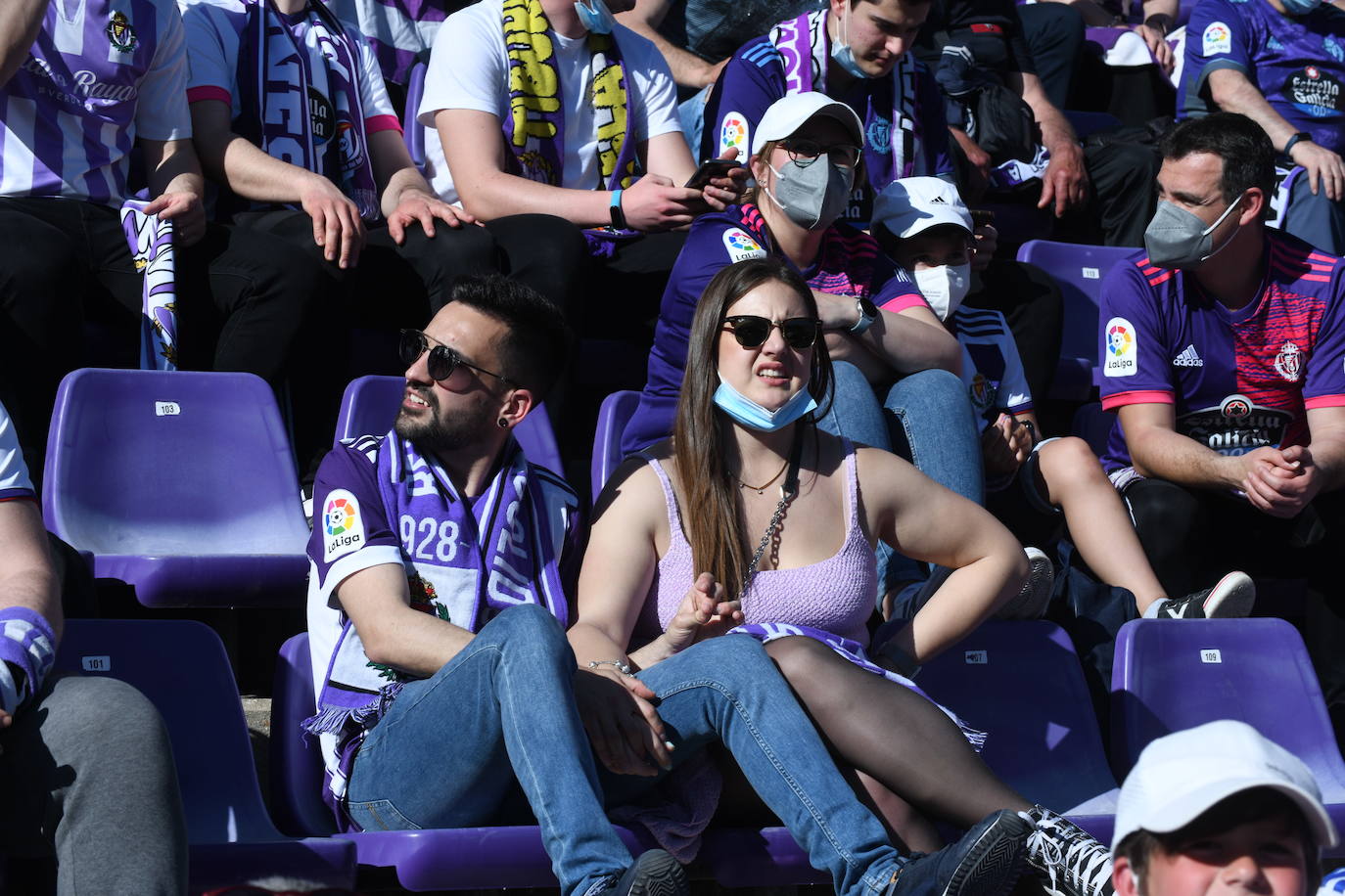 Fotos: Búscate en el grada del Real Valladolid-Almería (1/9)