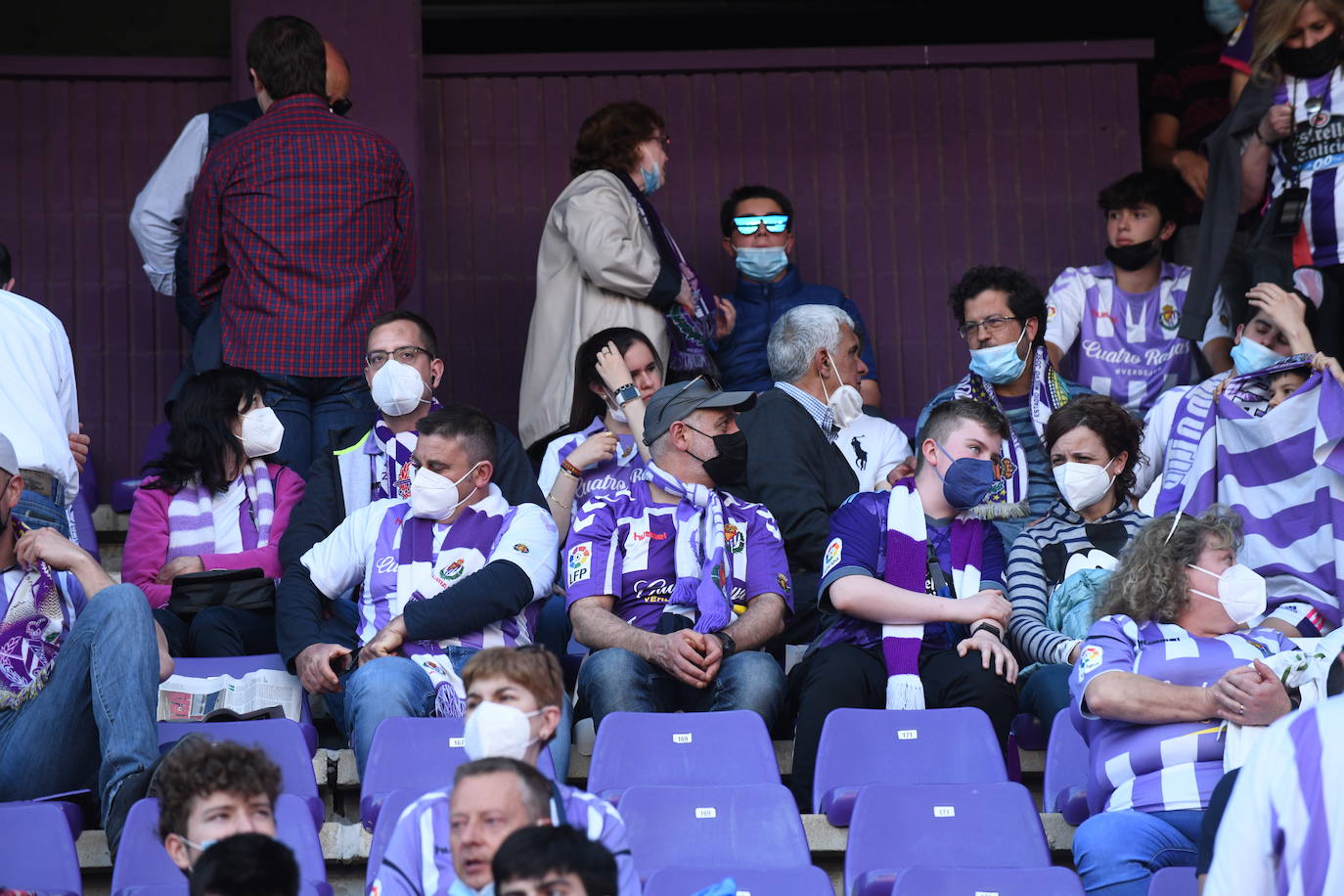 Fotos: Búscate en el grada del Real Valladolid-Almería (2/9)