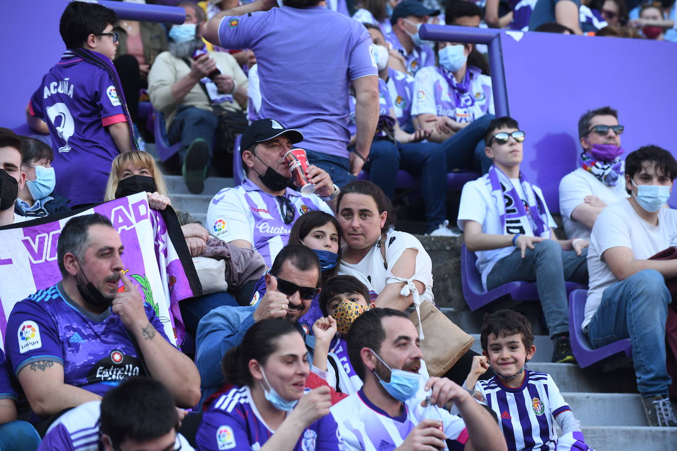 Fotos: Búscate en la grada del Real Valladolid-Almería (4/9)