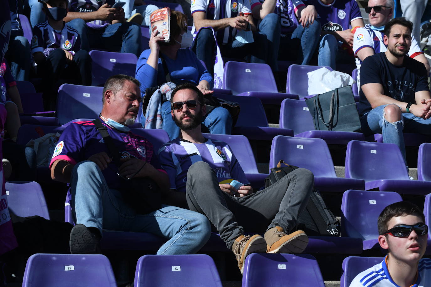 Fotos: Búscate en la grada del Real Valladolid-Almería (6/9)