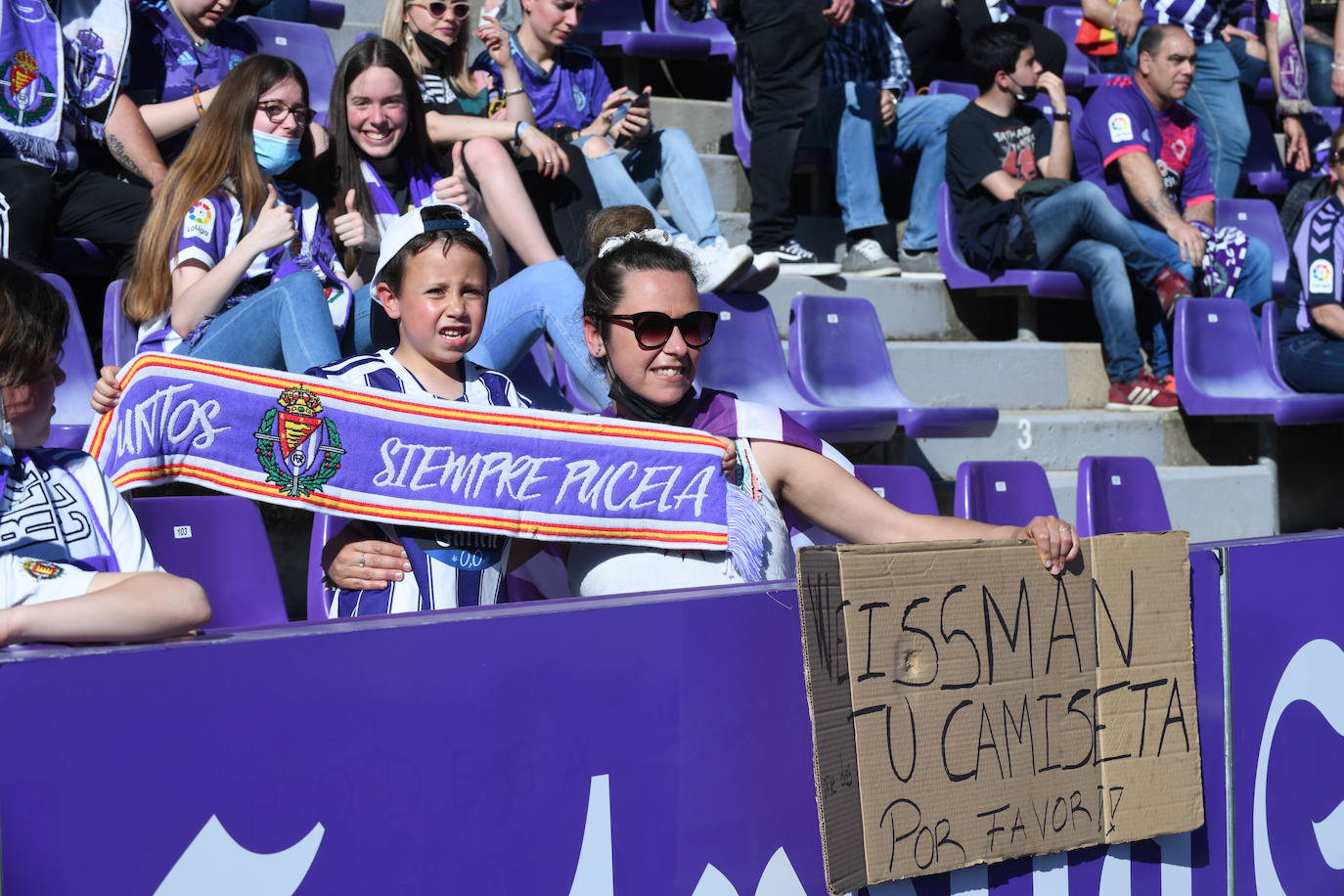 Fotos: Búscate en la grada del Real Valladolid-Almería (6/9)